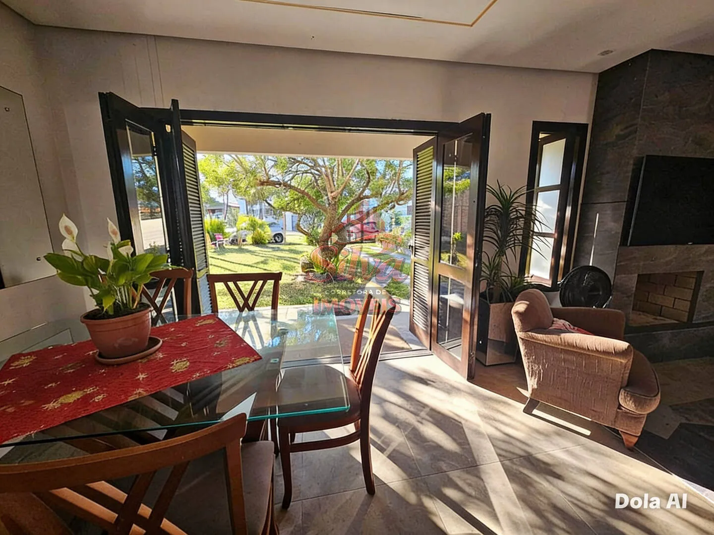 Imagem C100 | Casa 4 dormitórios à venda a 400m do mar em Imbé