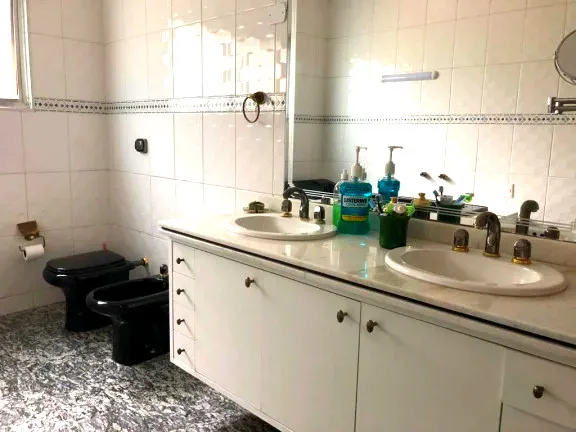 Imagem Sobrado com 3 Quartos à Venda, 345 m² em Jardim Peri Peri - São Paulo