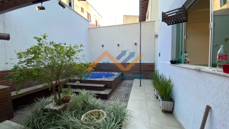 Imagem Casa com 4 quartos á venda no bairro Iguaçu