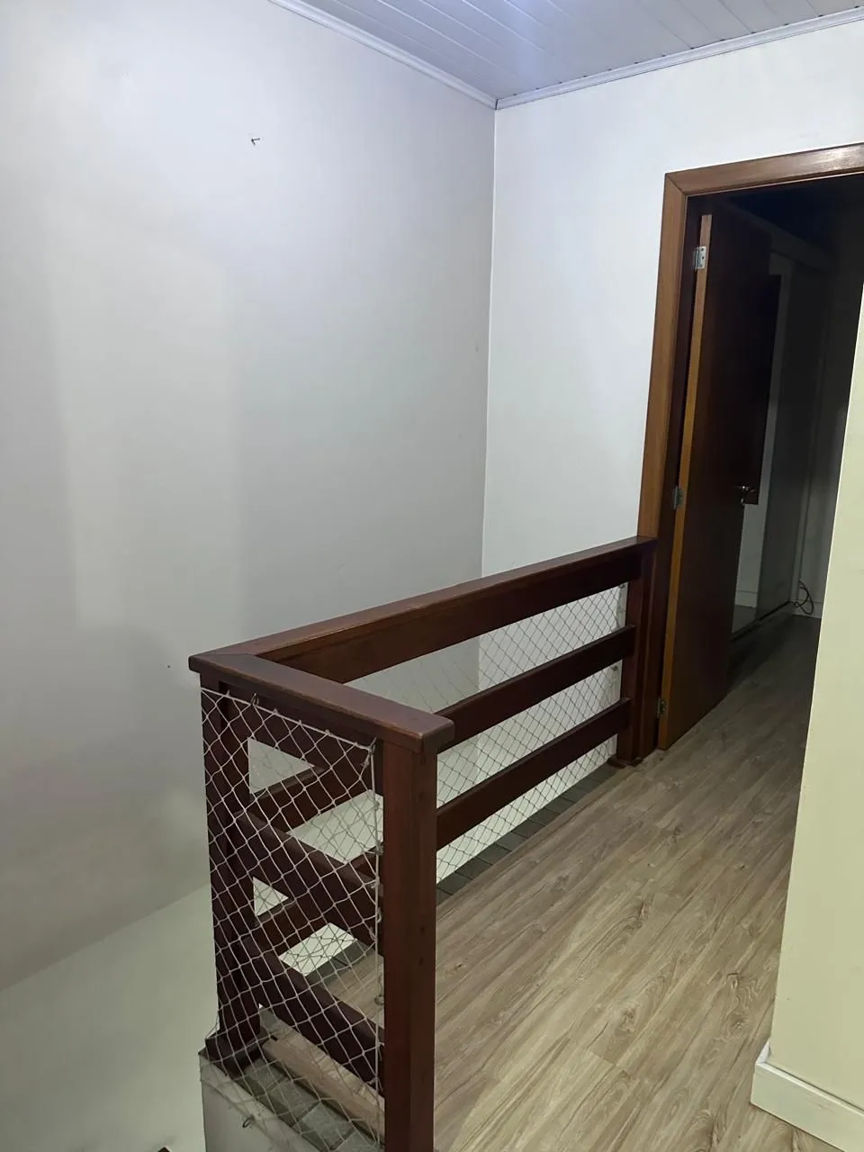 Imagem Sobrado localizado no bairro Mato Grande, c/2 dormitórios, living, cozinha e um aconchegante espaço gourmet c/ churrasqueira para reunir familia e amigos.