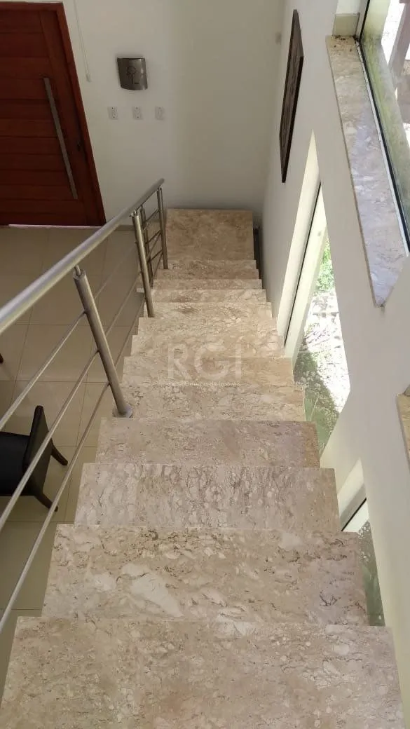 Imagem Casa para Venda - 300m², 3 dormitórios, sendo 3 suites, 6 vagas - São Lucas