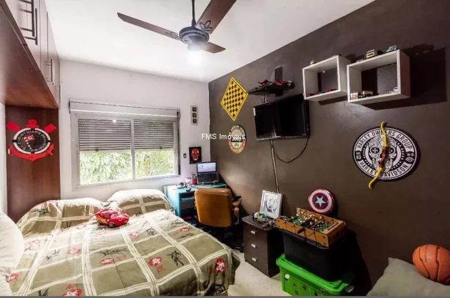 Imagem Imperdível: Apartamento à venda em Moema, São Paulo-SP, com 4 quartos, 1 suíte, 3 banheiros, 3 vagas de garagem e 188m² de área.