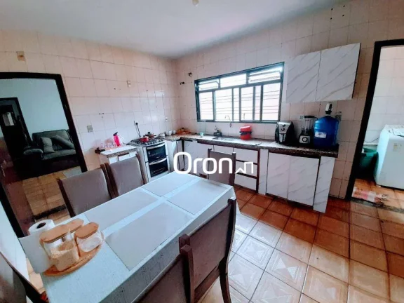 Imagem Casa à venda, 320 m² por R$ 670.000,00 - Jardim Novo Mundo - Goiânia/GO