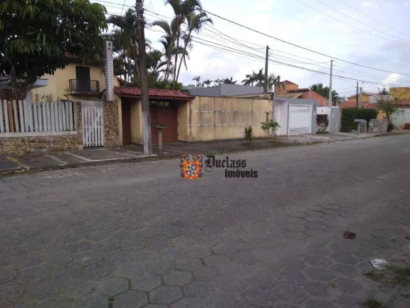 Imagem Casa com 3 dormitórios à venda, 132 m² por R$ 550.000 - Balneário Jardim de Itanhaém (F/Grandesp) - Itanhaém/SP