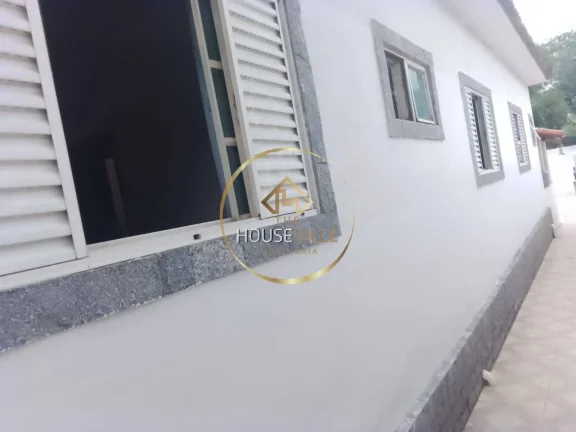 Imagem Casa 3 Dormitórios (1 suíte), 330 m2 em Heliodora Minas Gerais.
