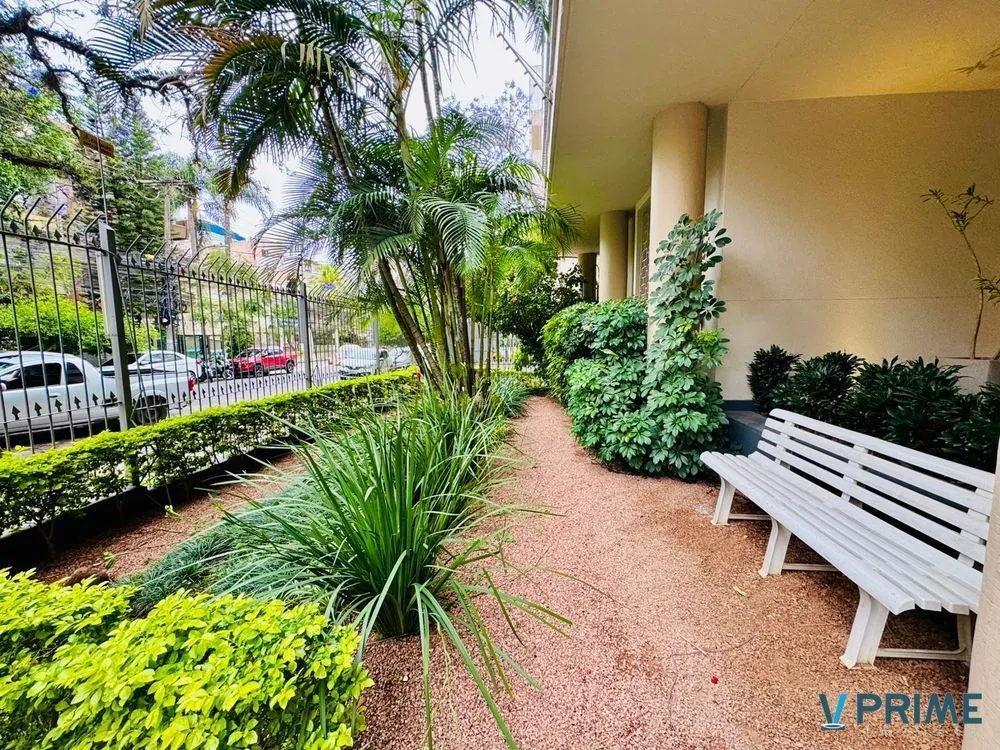 Imagem Vende-se apartamento com 3 quartos (1 suíte), 97 m² e 1 vaga - Bom Fim