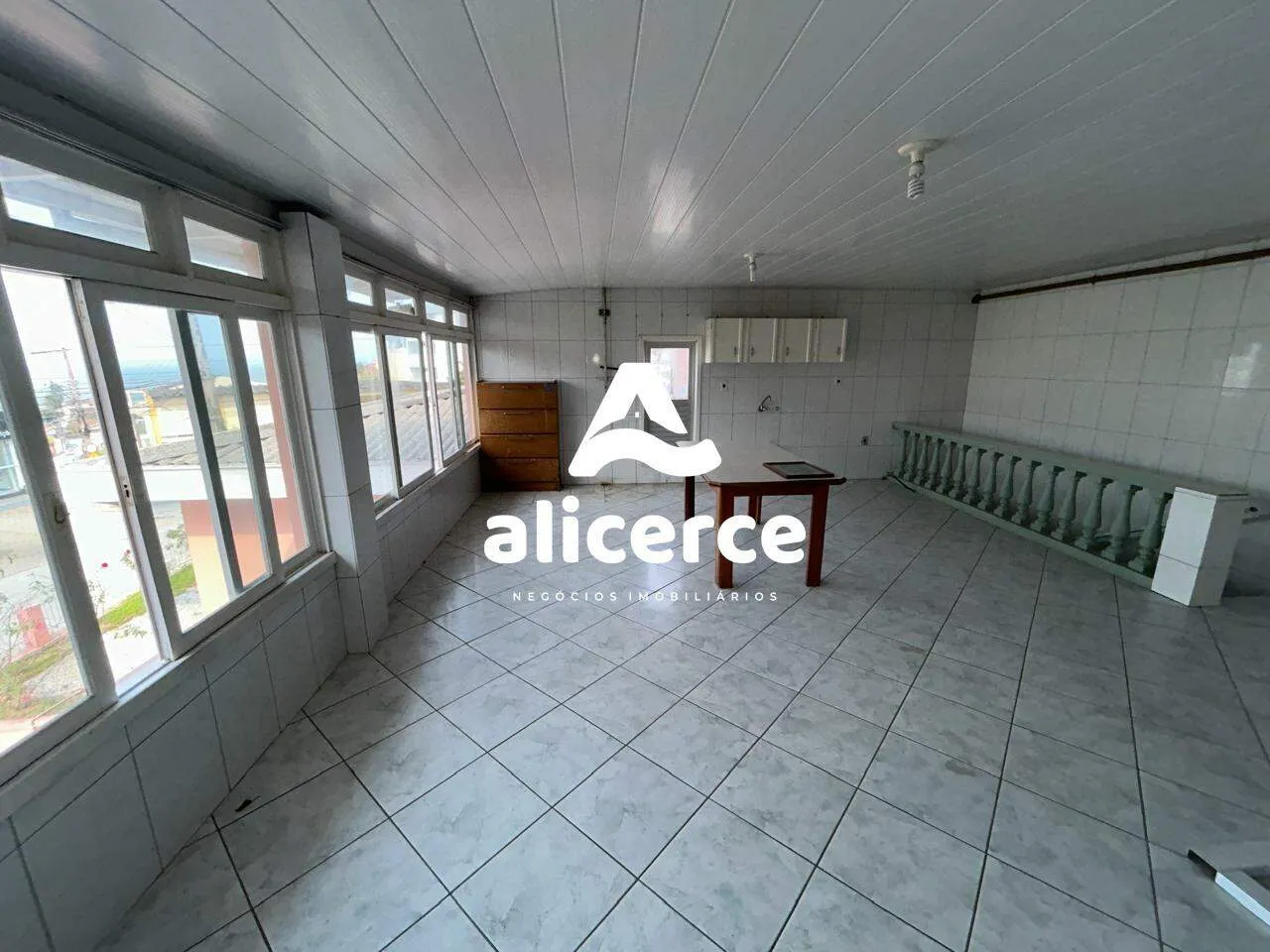 Imagem Casa à venda com 4 quartos 3 suítes, 240m² em Fazenda Santo Antônio São José