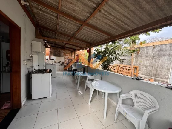 Imagem Casa espaçosa e bem localizada no bairro Porto Seguro.