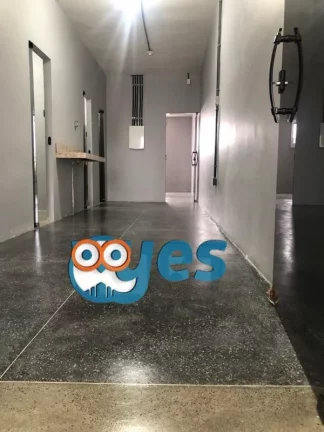 Imagem Ponto comercial com 4 salas + auditório.