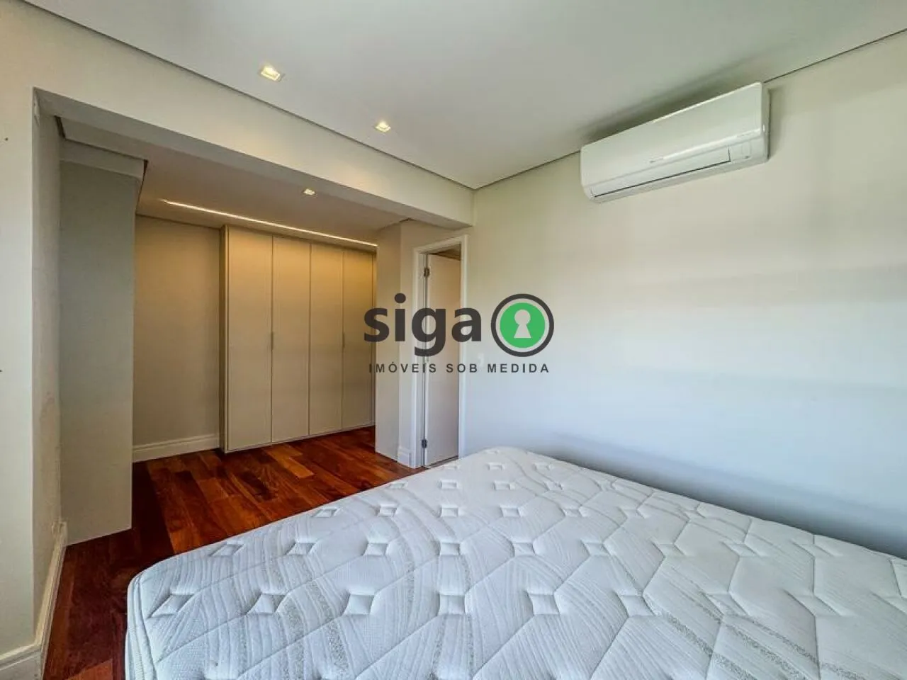 Imagem Apartamento Alto Padrão Reformado À Venda | 131 m² | 2 Suítes (Planta Flexível p/ 3 Dorm.)