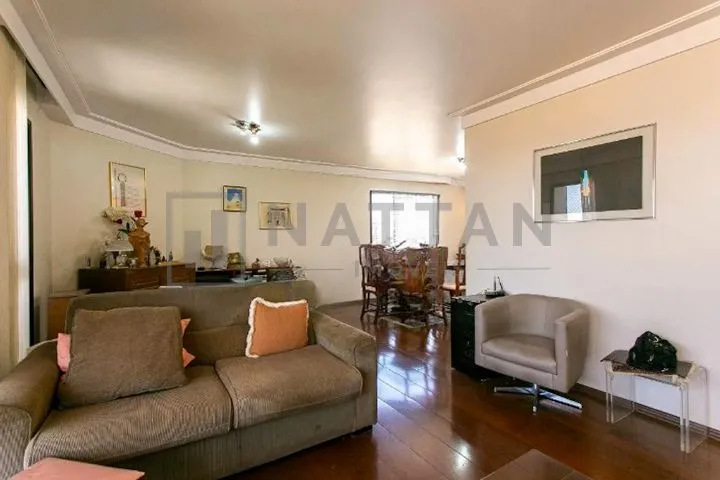 Imagem Apartamento à venda com 3 dormitórios na Chácara Santo Antônio, 155 m² e suíte
