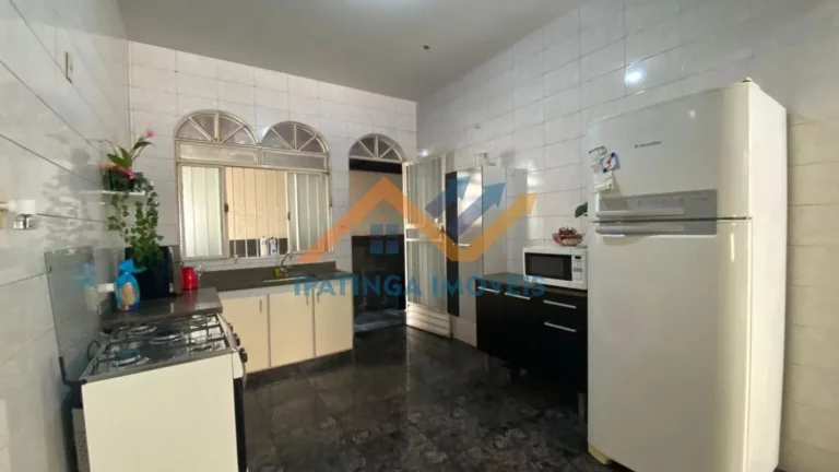Imagem Casa ampla e bem localizada à venda no bairro Iguaçu ? Ipatinga