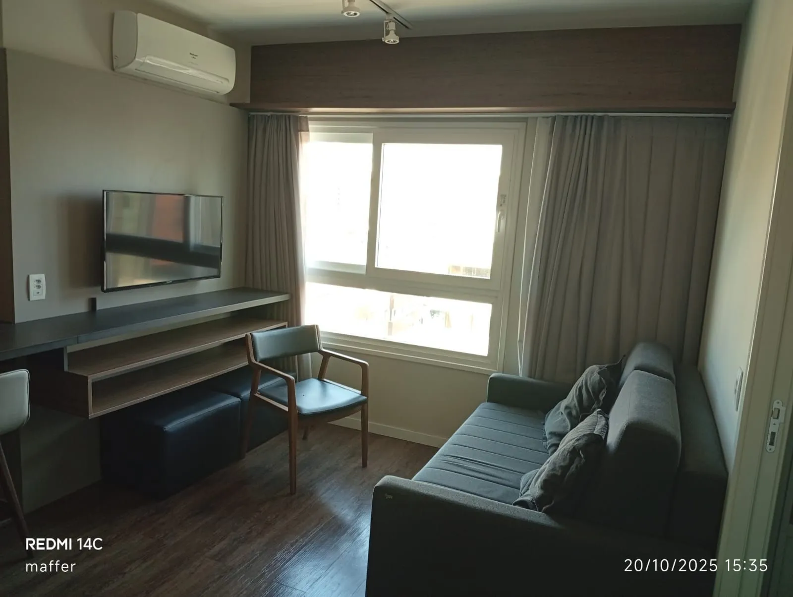 Imagem MÁFFER IMÓVEIS Aluga excelente apartamento 1 dormitório totalmente mobiliado, pronto para morar, no coração do Mont'Serrat - um dos bairros mais nobres e desejados de Porto Alegre!