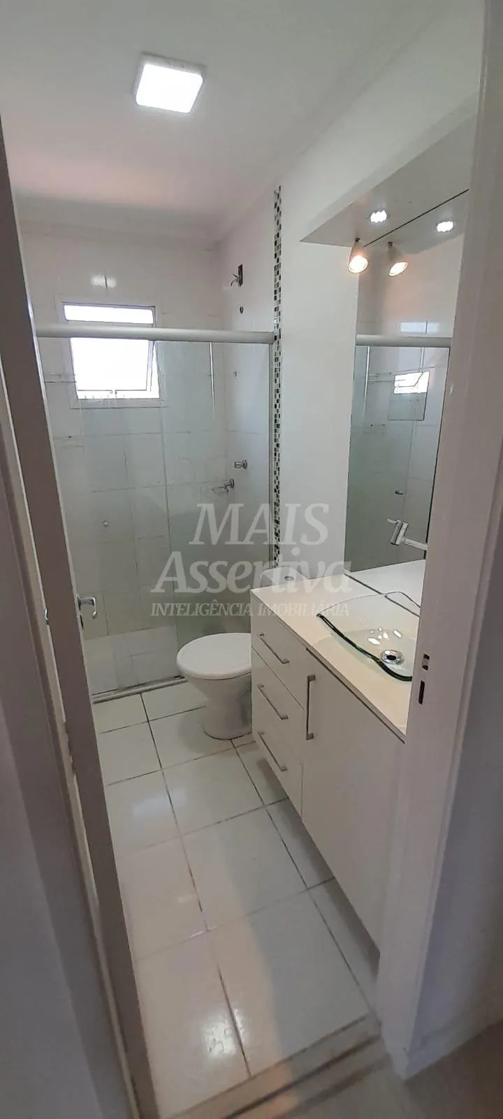 Imagem Sobrado para venda no Condomínio Residencial Vale das Figueiras em Novo Hamburgo