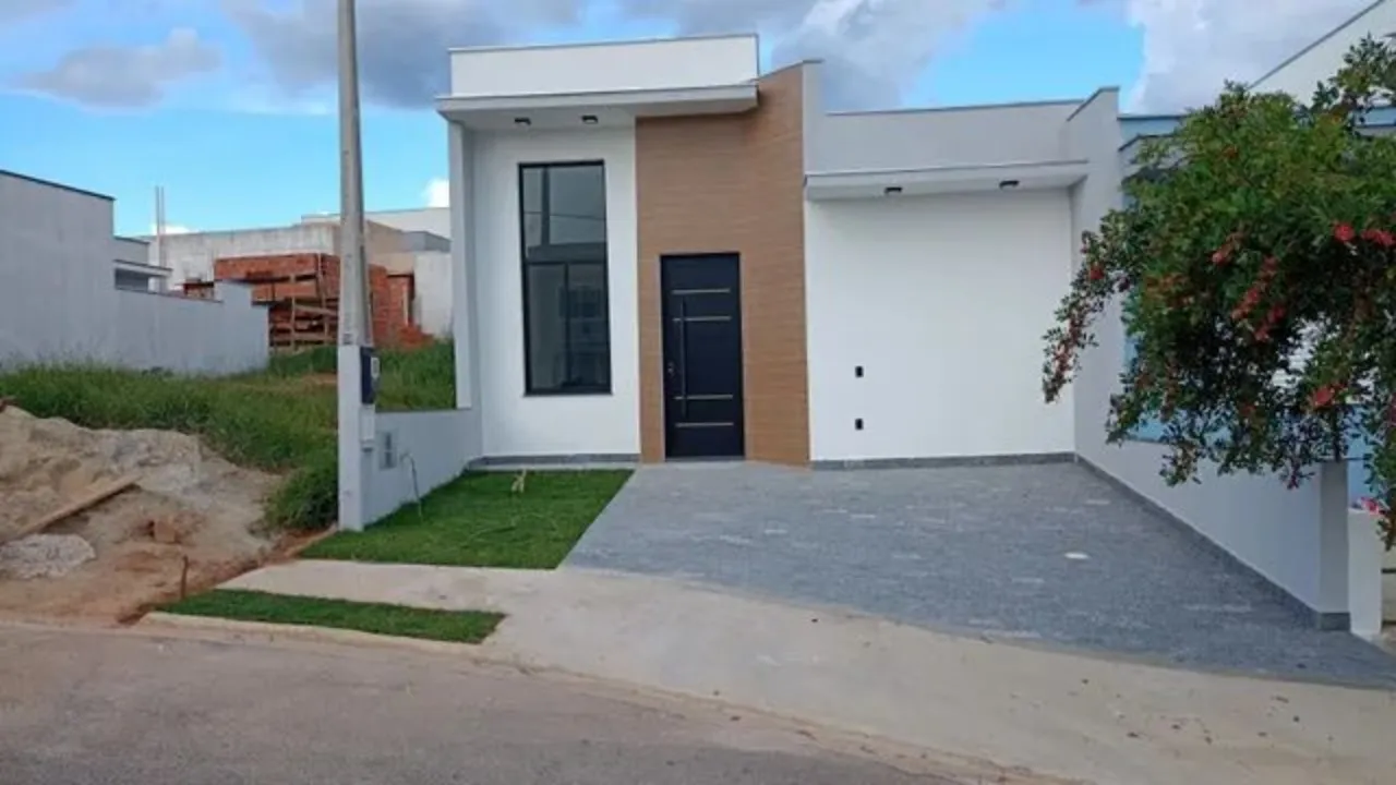Foto do imóvel Casa em Condomínio à Venda em Sorocaba-SP, Bairro Horto Florestal: 3 Quartos, 1 Suíte, 1 Sala, 2 Banheiros, 1 Vaga de Garagem, 100m². em HORTO FLORESTAL, SOROCABA - SP