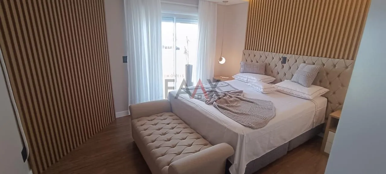 Imagem Sobrado à Venda em Bonsucesso 3 Quartos Suíte com Hidro e Energia Solar