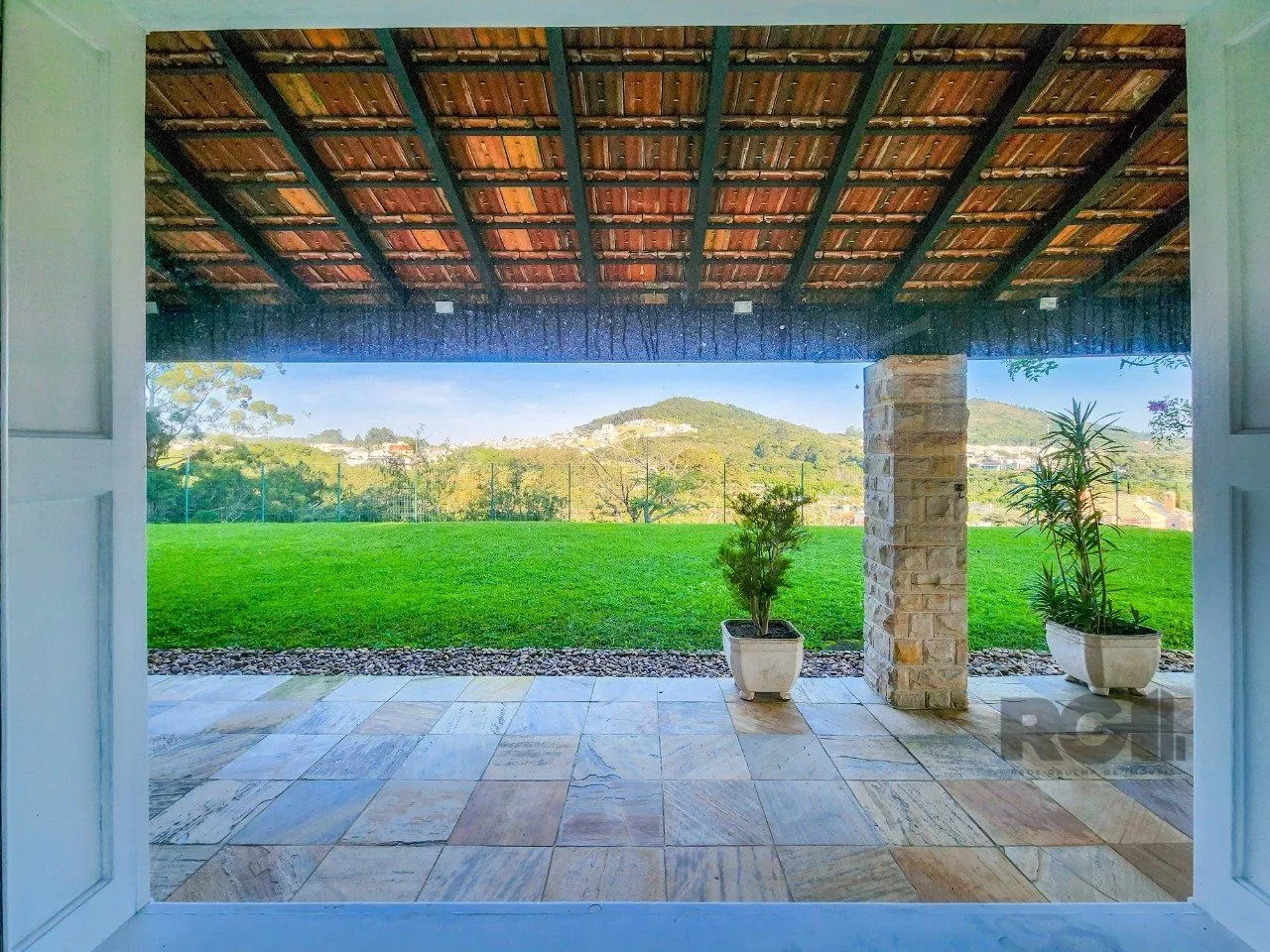 Imagem Casa de Fazenda com 1.318m²