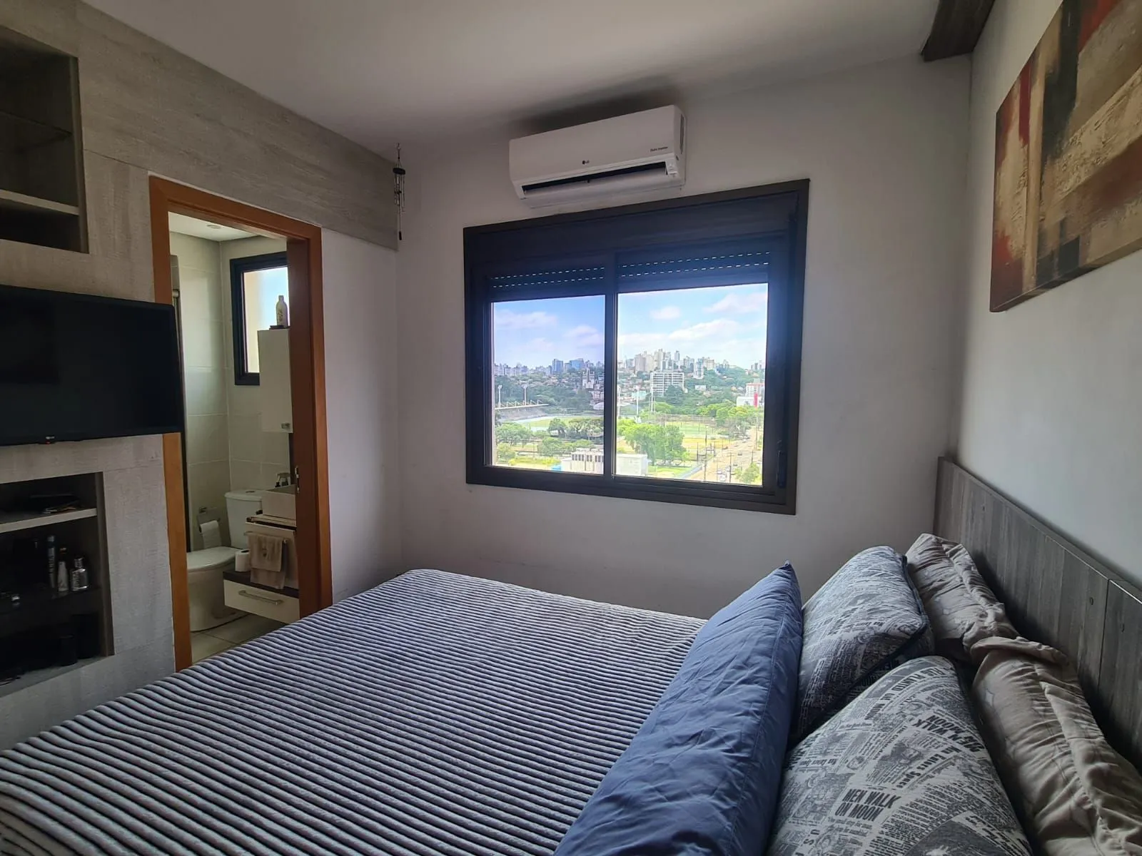 Imagem Vende-se apartamento com 3 quartos (1 suíte), 71 m² privativos e 2 vagas - Partenon