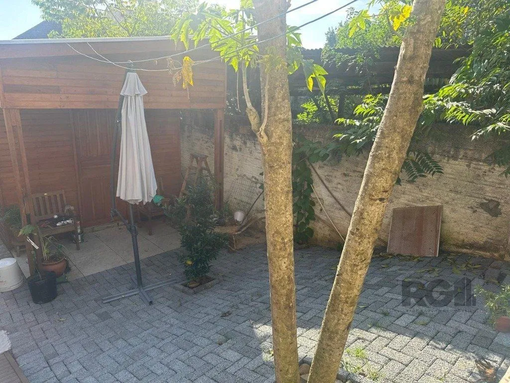 Imagem Vende-se casa 2 dormitórios 2 vagas de garagem com casa nos fundos - 145m² - Passo D'areia