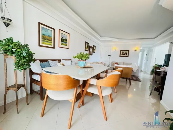 Foto do imóvel Apartamento Quadra Mar para Venda em Balneário Camboriú, CENTRO, 3 dormitórios, 1 suíte, 3 banheiros, 2 vagas em Avenida Osmar de Souza Nunes