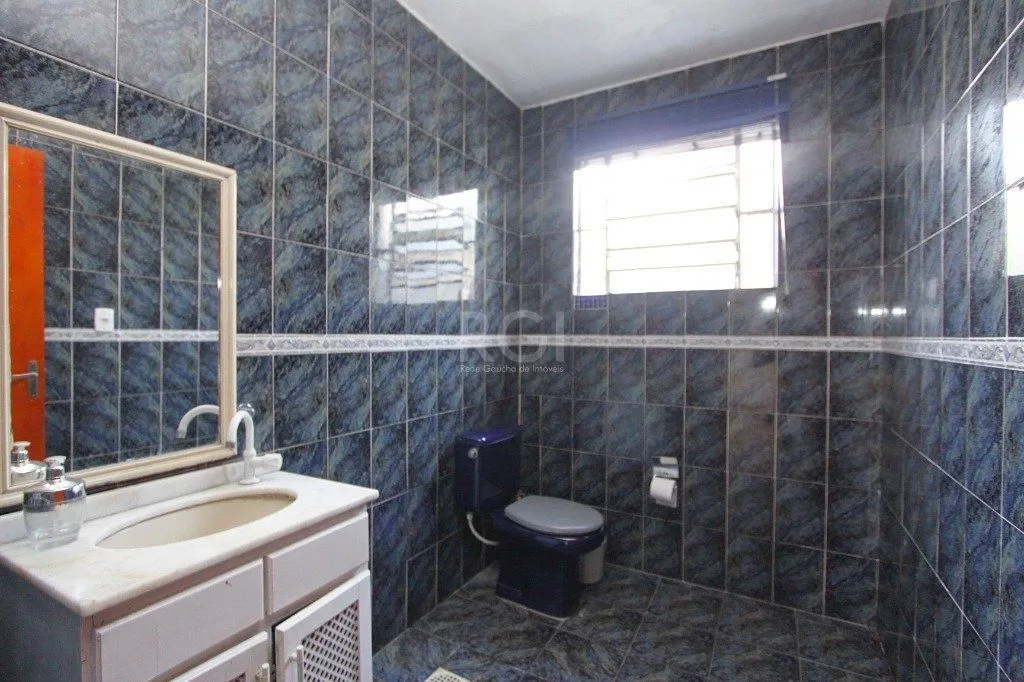 Imagem Casa para Locação/Aluguel - 240m², 4 dormitórios, 6 vagas - Nonoai