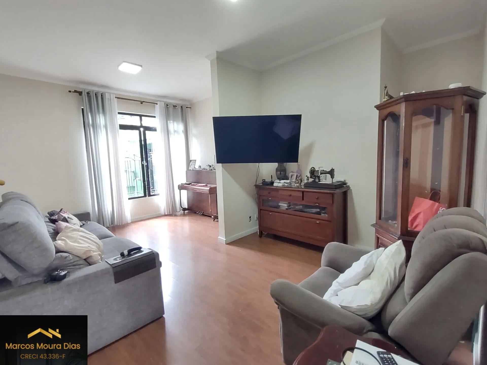 Foto do imóvel Sobrado à venda, Vila Madalena, 2 Vagas de Garagem, 3 Dormitórios, Churrasqueira e Dependência de Serviço Completa