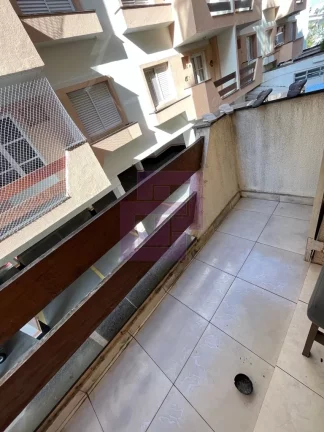 Imagem Praia da enseada 50 metros da praia , apartamento com 1 dormitório , 2 banheiros, sala com varanda e possui 2 elevadores região Carrefour, ótima localização