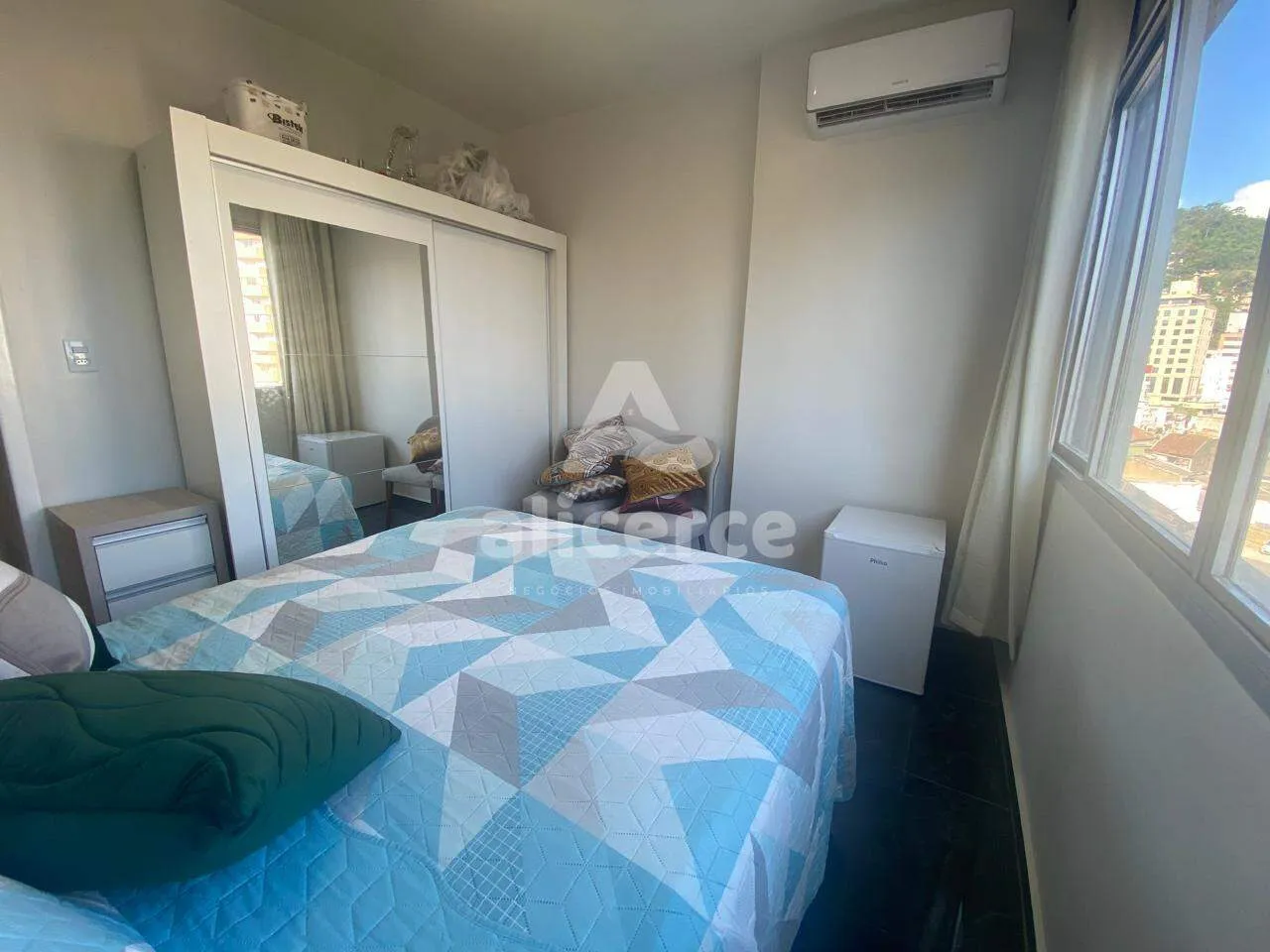 Imagem Studio à venda no Centro de Florianópolis com vista para o mar