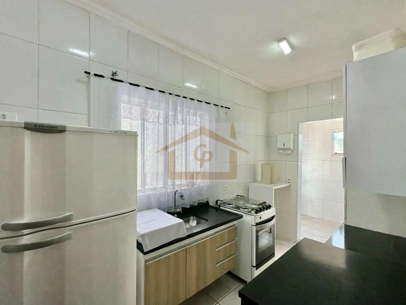 Imagem Casa Térrea, 2 quartos sendo um suíte , condomínio com Clube, 3 vagas