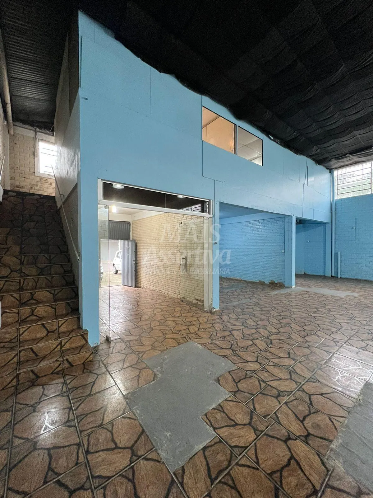 Imagem Ótimo pavilhão à venda, localizado no bairro Canudos em Novo Hamburgo/RS