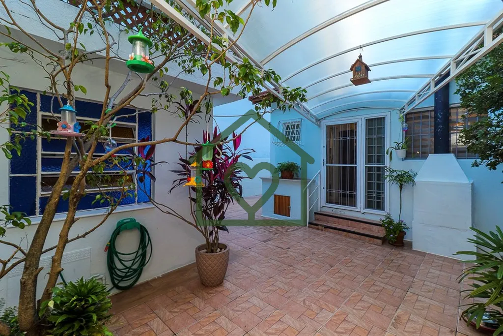 Imagem Casa com 4 dormitórios e 5 vagas no bairro Passo DAreia 
 
Casa com 180m² de área privativa, em t...