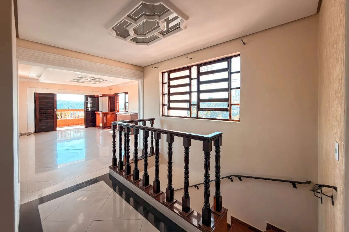 Imagem Casa para venda em Suíssa com 4 quartos, 294m2