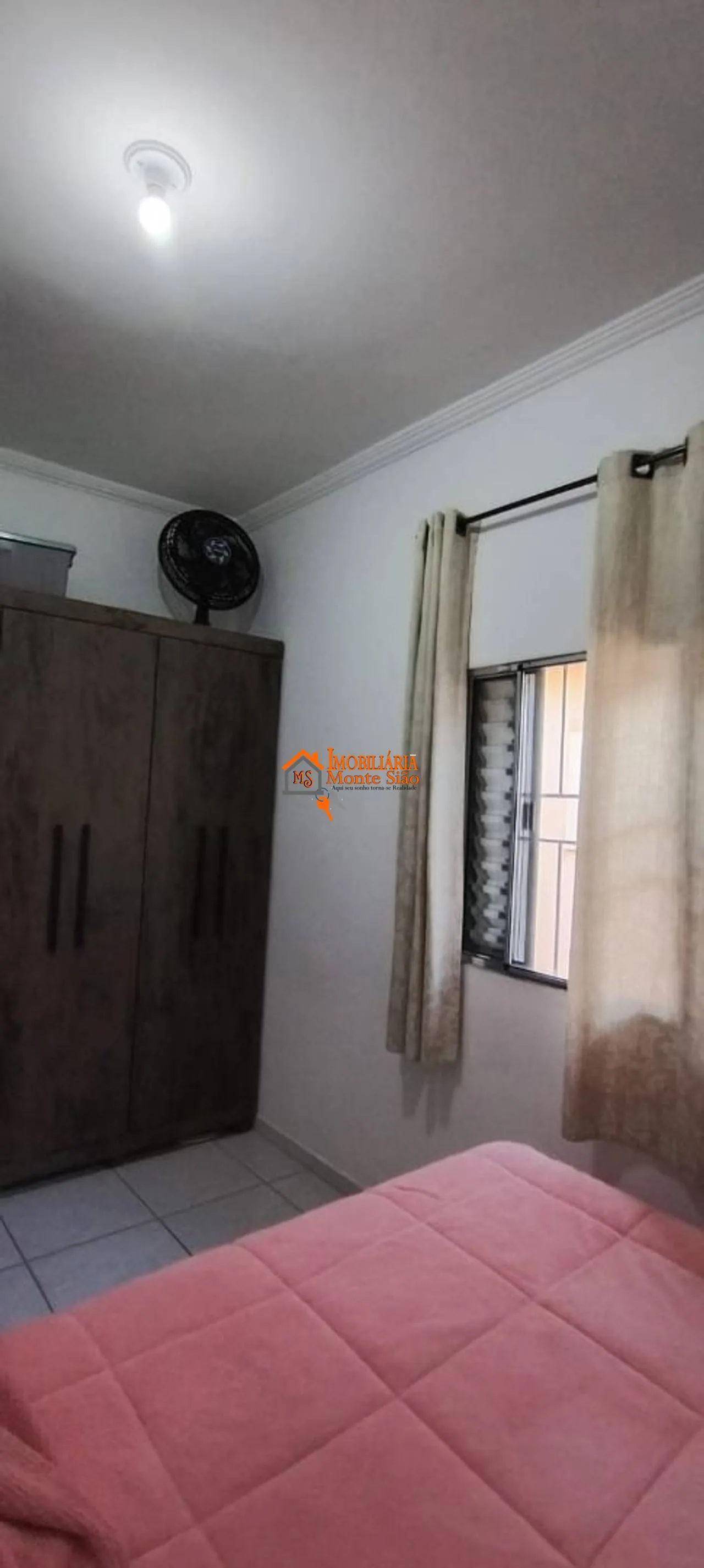 Imagem Sobrado com 5 dormitórios à venda, 180 m² por R$ 460.000,00 - Jardim Presidente Dutra - Guarulhos/SP