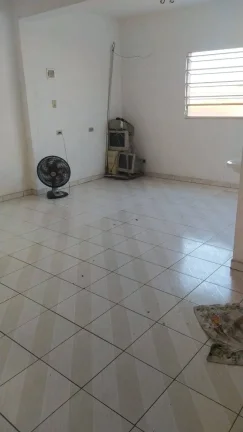 Imagem Casa Térrea 150 m² 3 Dormitórios sendo 1 Suíte e 2 vagas Estuda Permuta