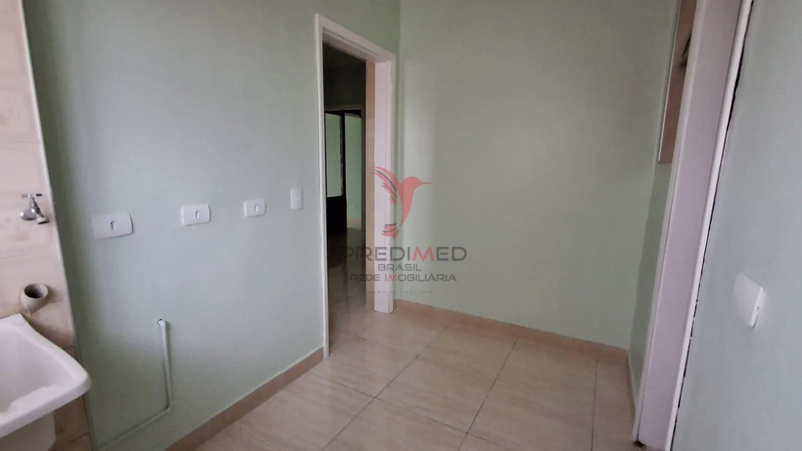 Imagem Vendo Apartamento com garagem coberta na Vila Monteiro