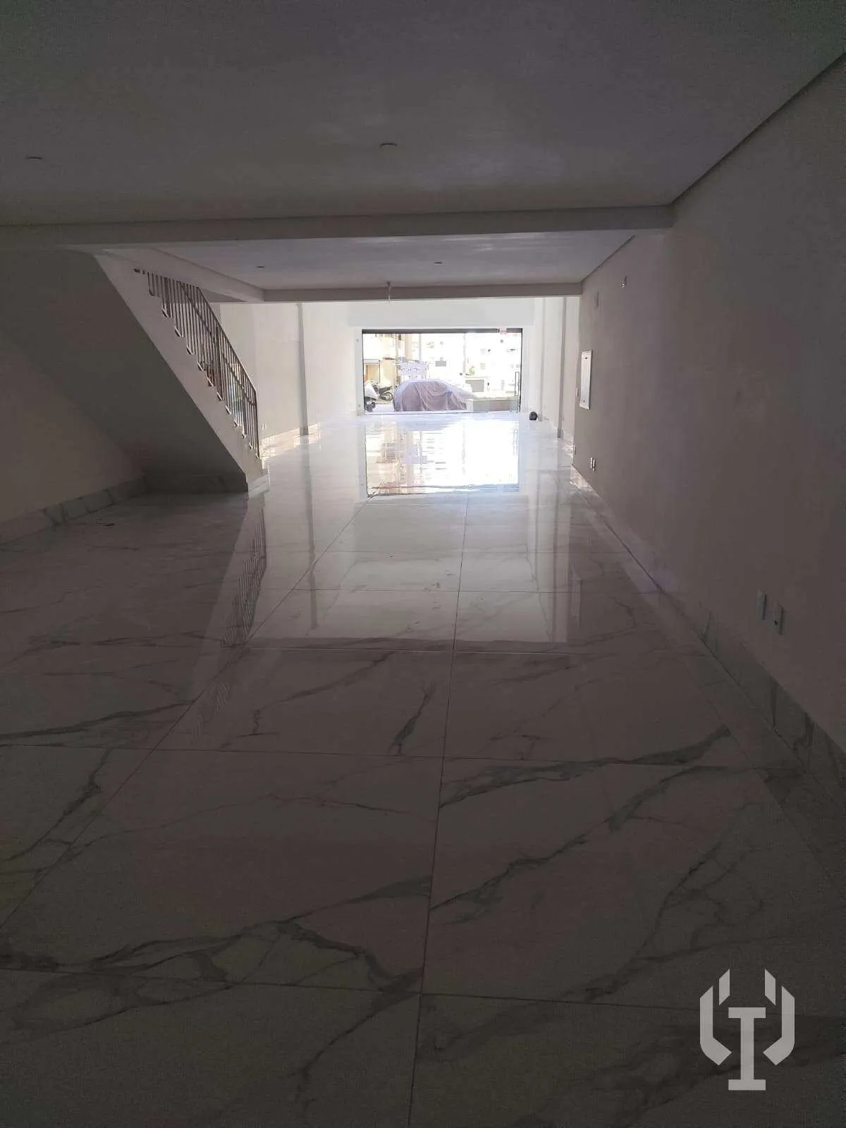 Imagem Sala comercial para alugar, no La rocca -Dallo em Itapema, Centro, 290m2