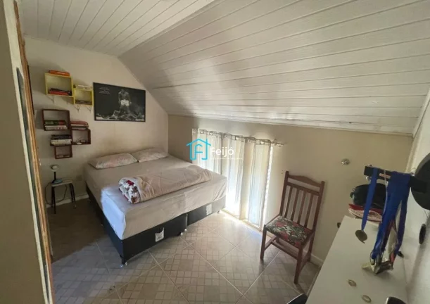 Imagem Casa 3 dormitórios no bairro Camaquã próximo ao Zaffari Cavalhada