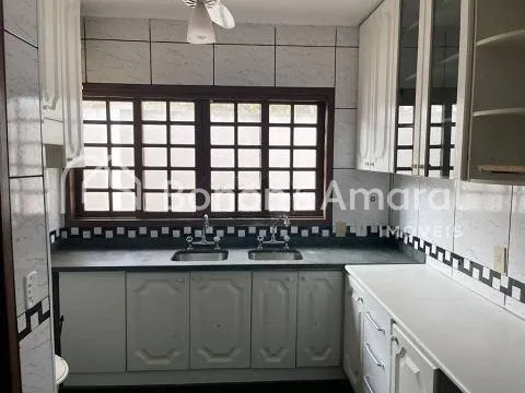 Imagem Casa em condomínio 440m² à venda por R$ 1.700.000