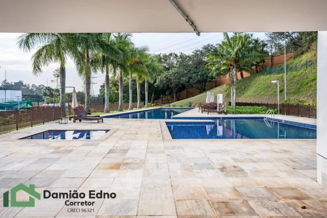 Imagem Casa com 4 suítes ,1 maste 348,10 m² R$ 3.180,000 - Condomínio Alphaville