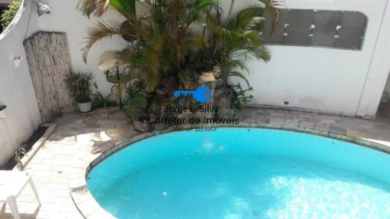 Imagem Sobrado no Morumbi, 4 Dormitórios , 2 Suítes com Piscina 450m2