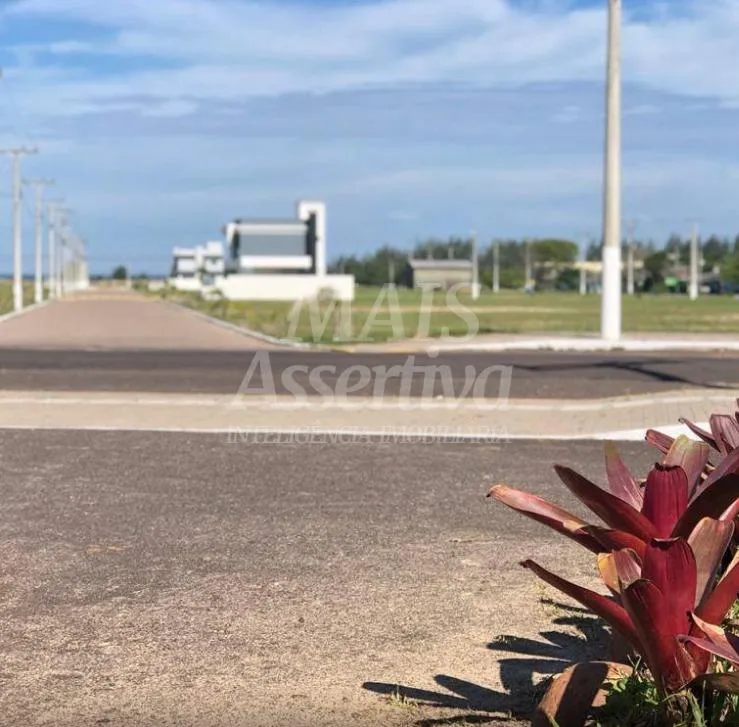Imagem Ótimo terreno em Loteamento à venda no Balneário Bom Jesus em Arroio do Sal - A beira-mar