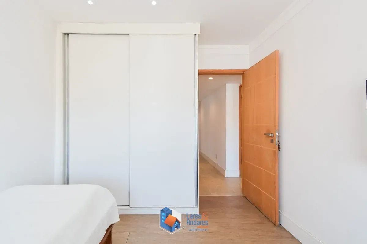 Imagem Apartamento para venda em Pinheiros com 3 quartos, sendo 1 suíte, 157m²