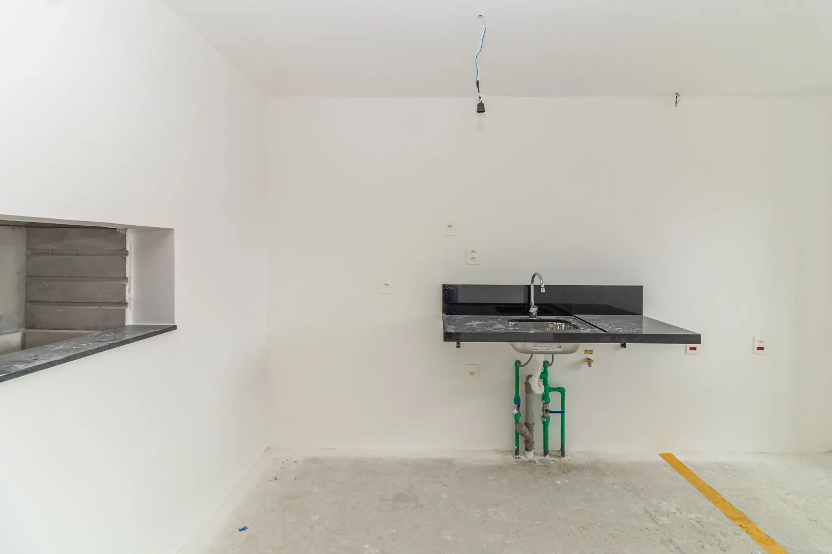 Imagem Apartamento no Go Cidade Baixa de 2 dormitórios vaga e infra DESOCUPADO