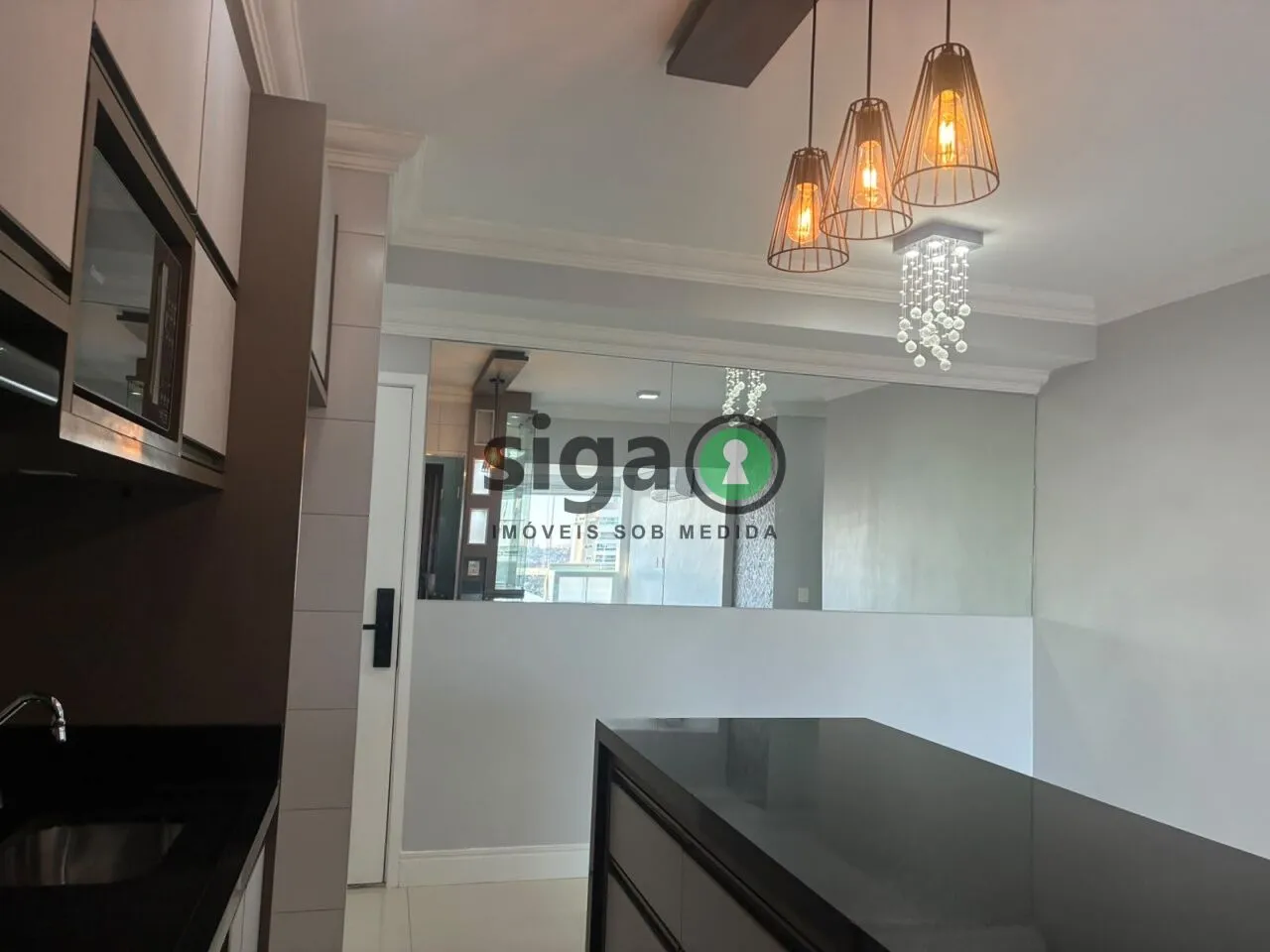 Imagem LOCAÇÃO Apartamento (Semi Mobiliado) Campo Belo com 2 quartos, uma suíte e duas Vagas