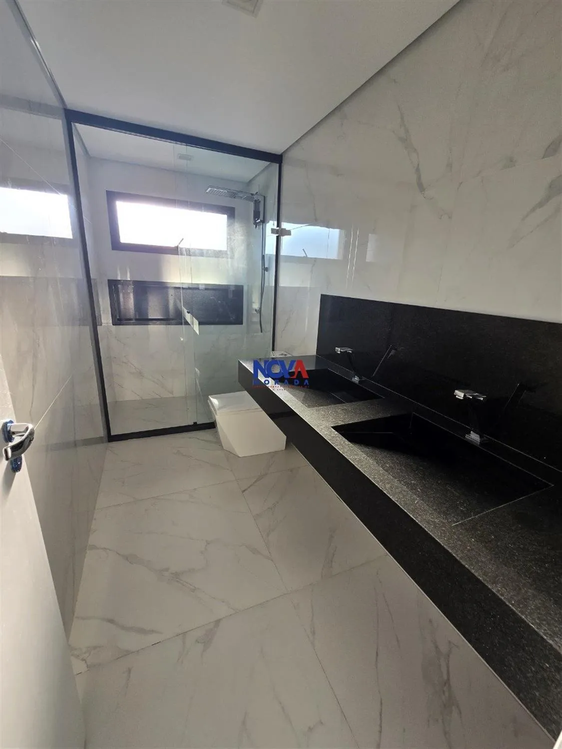 Imagem Casa com 3 quartos à venda em Guarapari