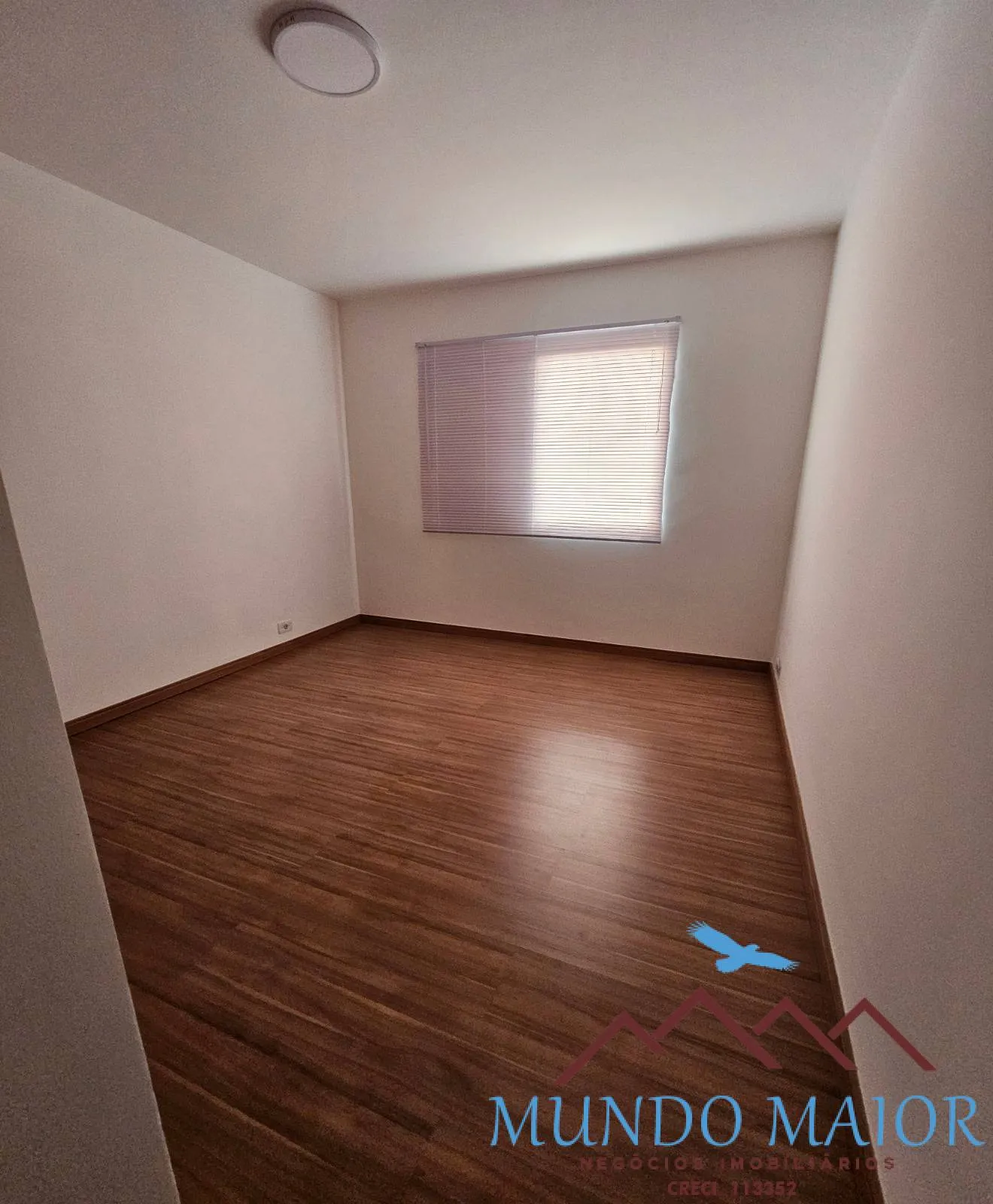 Imagem Seu Novo Lar Te Espera! 85m² Reformado, 2 Dorms (1 Suíte) -200m do Metro