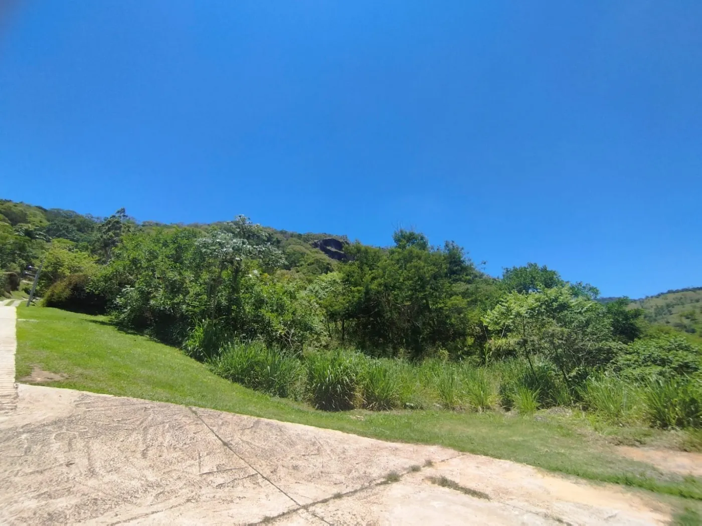Imagem Terreno em Condomínio para Venda em Areal / RJ no bairro Agriões
