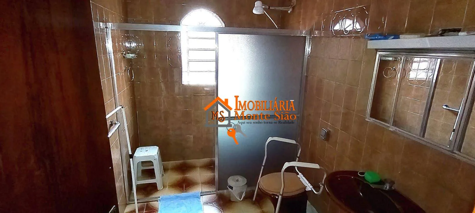 Imagem Sobrado com 4 dormitórios à venda, 350 m² por R$ 950.000,00 - Vila Augusta - Guarulhos/SP