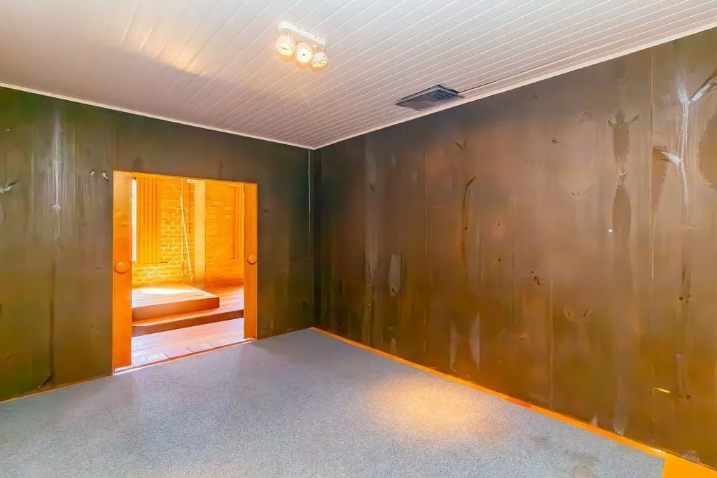 Imagem Casa de 3 dormitórios, no Bairro Ponta Grossa - Porto Alegre