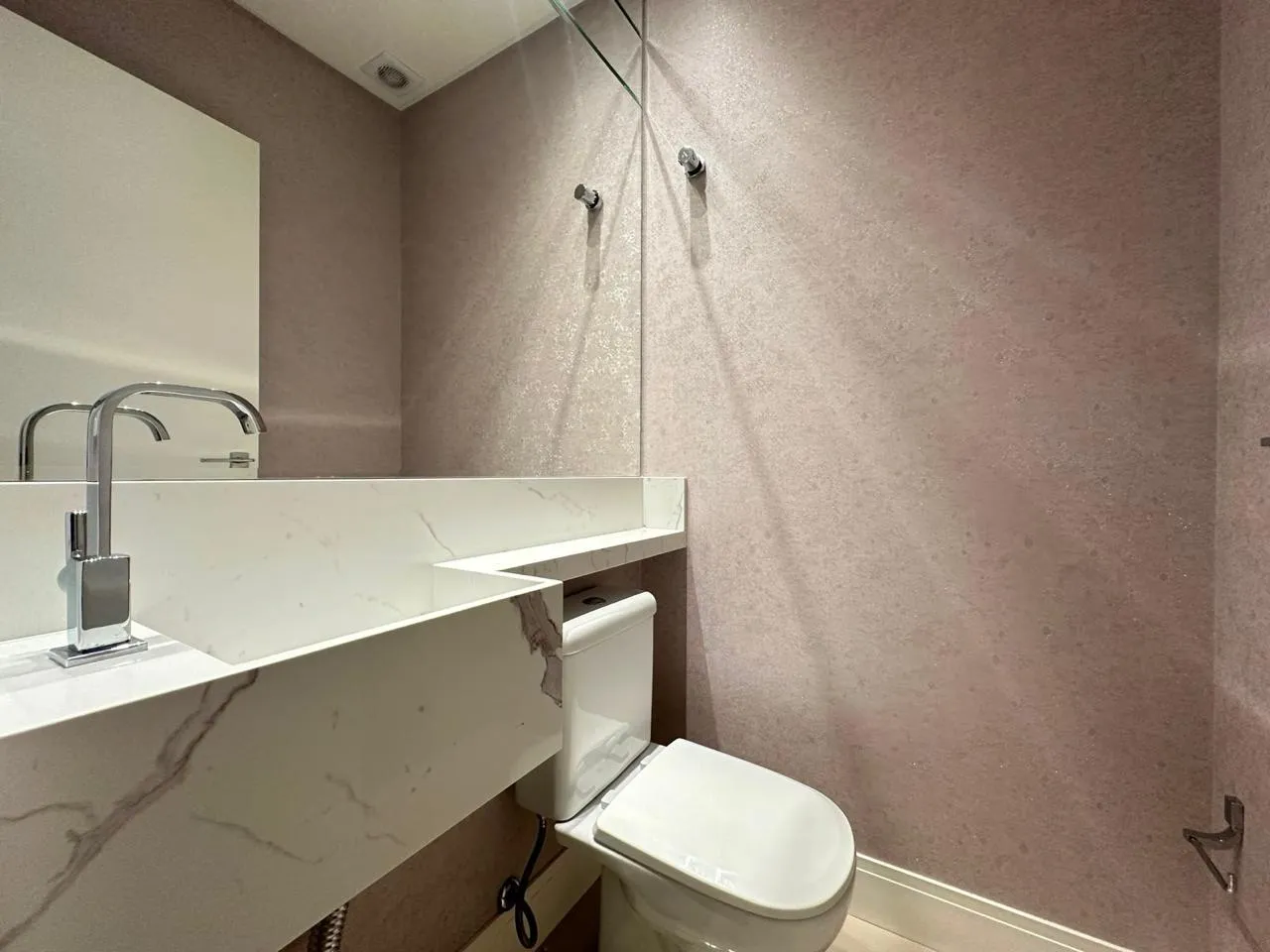 Imagem Apartamento à venda com 167m2 por R$ 2.400.000,00